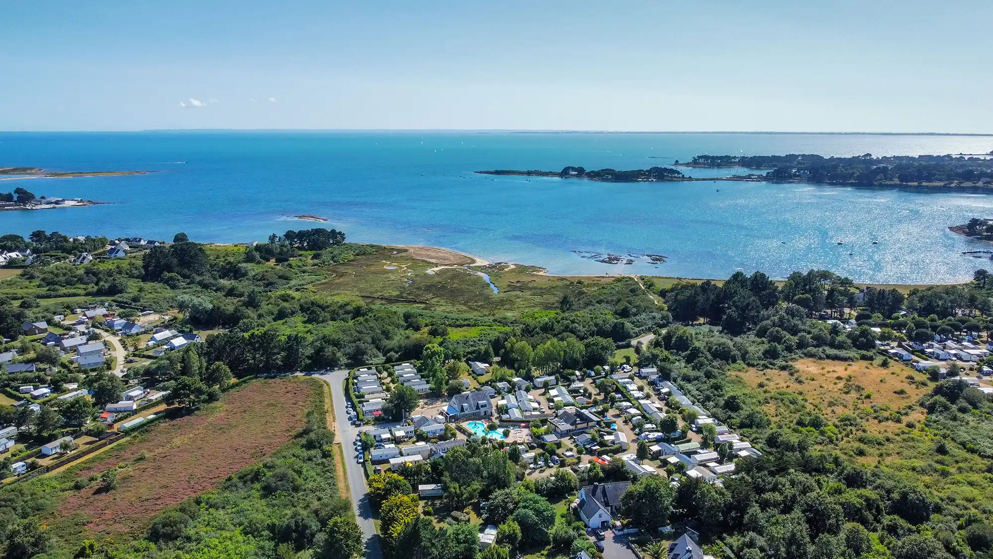 camping locmariaquer en bord de mer